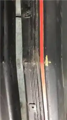 Pezzo di ricambio per auto di seconda mano paraurti anteriore per opel corsa a 1.3 riferimenti oem iam 90320032  