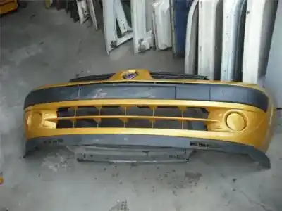 Автозапчасти б/у передний бампер за renault clio ii fase ii (b/cb0) 1.2 authentique ссылки oem iam 7701476554