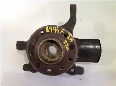 Pièce détachée automobile d'occasion moyeu de roue avant gauche pour opel zafira / zafira family b (a05) 1.9 cdti (m75) références oem iam 13197800