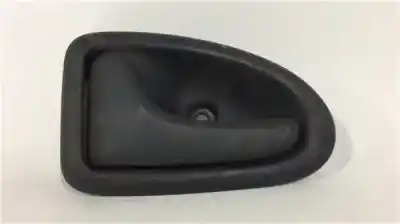 Second-hand car spare part interior left rear handle for renault clio ii (xbo) 1.4 16v 98cv oem iam references 8200028995