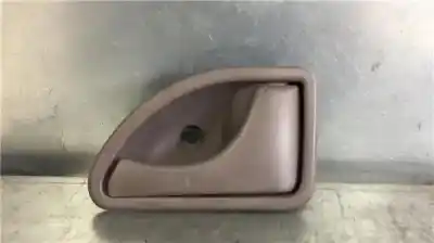 Автозапчастина б/у усередині передня права ручка для renault twingo furgón (s06_) 1.2 (s066 s068) посилання на oem iam 8200247803 Автозапчастина б/у усередині передня права ручка для renault twingo furgón (s06_) 1.2 (s066 s068) посилання на oem iam 8200247803