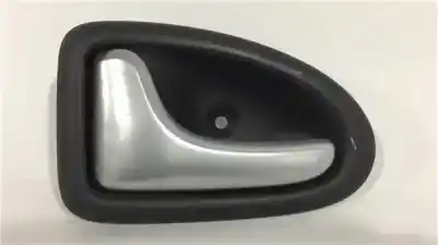 Second-hand car spare part interior left rear handle for renault clio ii (xbo) 1.2 16v 75cv oem iam references 7700423887