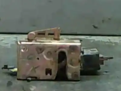 Peça sobressalente para automóvel em segunda mão motor de fechadura central traseiro direito por citroen saxo (s0, s1) 1.5 d referências oem iam 913875