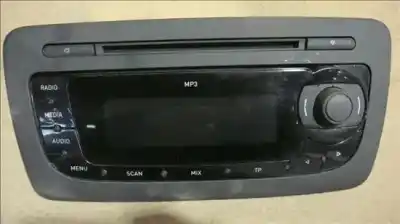 Peça sobressalente para automóvel em segunda mão sistema de áudio / rádio cd por seat ibiza berlina (6j5) 1.4 referências oem iam 6j1035153f