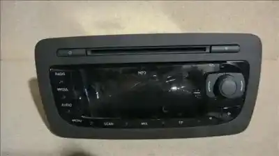 Peça sobressalente para automóvel em segunda mão sistema de áudio / rádio cd por seat ibiza berlina (6j5) 1.4 referências oem iam 6j1035153f