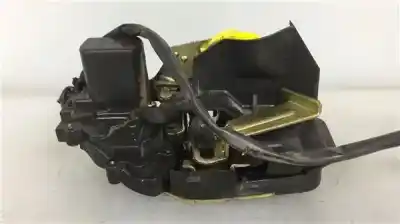Автозапчастина б/у замок дверей заднього лівого для kia carens (rs) 2.0 crdi посилання на oem iam k2fa73310  