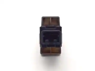 Second-hand car spare part switch for suzuki swift iii (sg) 1.3 oem iam references 3743062ja0p4z  