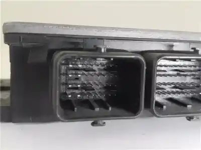 Peça sobressalente para automóvel em segunda mão centralina de motor uce por renault megane ii sedán (lm0/1_) 1.5 dci referências oem iam 8200399038  8200513163