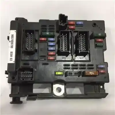 Peça sobressalente para automóvel em segunda mão caixa de fusíveis e relés por peugeot 206 van 1.4 hdi referências oem iam 9657608780