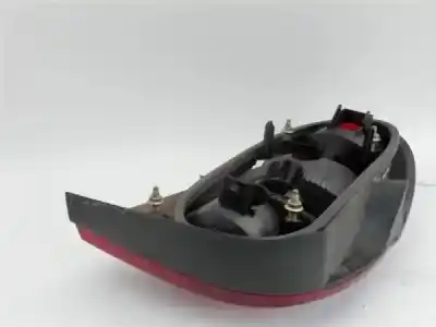 Pièce détachée automobile d'occasion feu droit pour mitsubishi colt cz3 berl. 5 (z30a) 1.1 inform (d) références oem iam 8301b870  