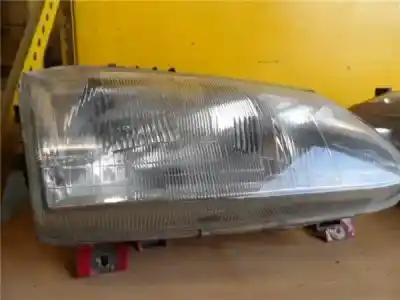 Second-hand car spare part right headlight for renault megane i scenic (ja0) 1.6e alize oem iam references 260101792r