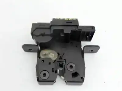 Second-hand car spare part trunk lock for renault twingo ii (cn0_) 1.2 (cn0d) oem iam references 8200257615  