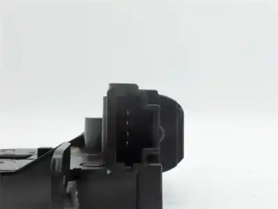 Second-hand car spare part trunk lock for renault twingo ii (cn0_) 1.2 (cn0d) oem iam references 8200257615  