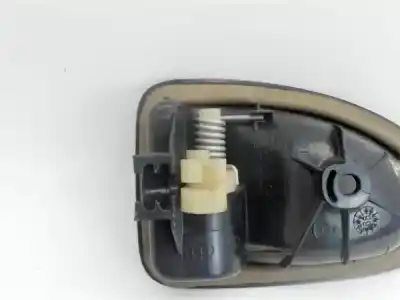 Автозапчасти б/у внутри передней правой ручки за renault clio ii fase i (b/cb0) 1.4 (b/cb0c) ссылки oem iam 7700415975  96012101
