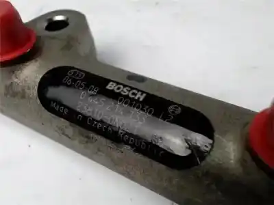 Автозапчастина б/у рампа инжектора для toyota yaris (ksp9/scp9/nlp9) 1.4 turbodiesel cat посилання на oem iam 0445214133  