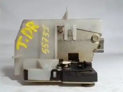 Second-hand car spare part rear right central locking system for renault clio ii (xbo) 1.4 16v 98cv oem iam references 7701469941