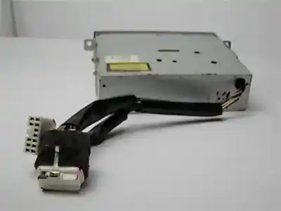 Second-hand car spare part audio system / radio cd for toyota corolla (e12) 2.0 d-4d oem iam references 0860100906  