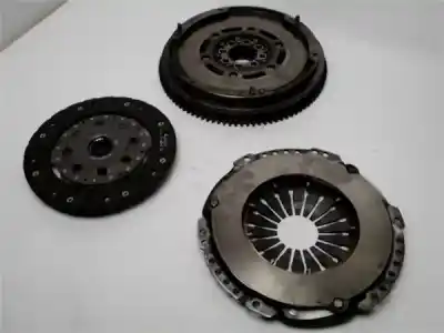 Second-hand car spare part clutch kit for toyota corolla verso (e12) 2.0 d4d oem iam references 134500g010