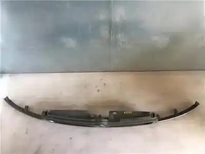 İkinci el araba yedek parçası ön izgara için nissan vanette cargo autobús (hc 23) 2.3 d oem iam referansları 623107c030