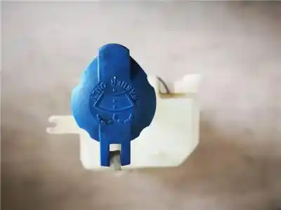 Second-hand car spare part windscreen washer bottle for kia ceed (ed) 1.6 crdi 115 oem iam references 986101h000  