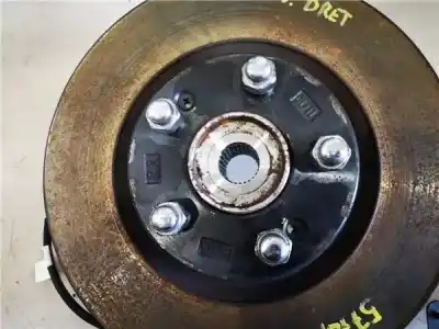 Автозапчасти б/у передняя правая кулачка за kia ceed (jd) 1.0 drive ссылки oem iam 51716g4aa0  