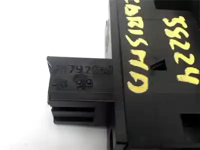 Peça sobressalente para automóvel em segunda mão botão / interruptor elevador vidro dianteiro direito por mitsubishi carisma berlina 5 (da0) 1.8 gdi cat referências oem iam mr792851  