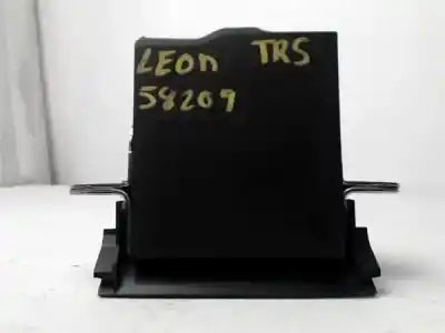Second-hand car spare part trunk lock for seat leon (1p1) 1.9 tdi oem iam references 1p9827645a  