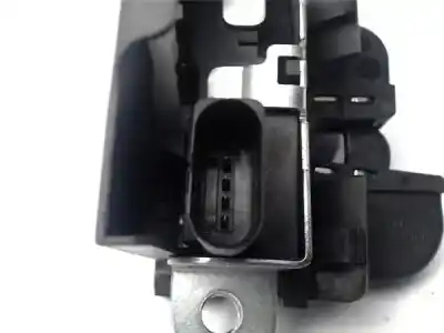 Second-hand car spare part trunk lock for seat leon (1p1) 1.9 tdi oem iam references 1p9827645a  