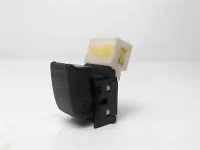 Second-hand car spare part right front power window switch for opel agila 1.2 16v cat (z 12 xe / lw4) oem iam references 4701151  192552