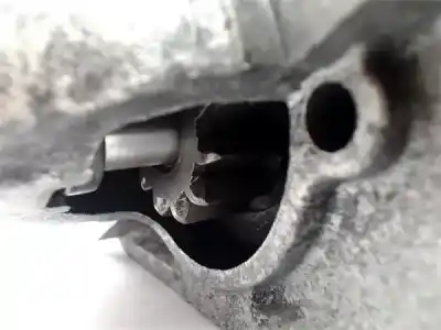 Second-hand car spare part starter motor for renault megane ii sedán (lm0/1_) 1.5 dci oem iam references 8200306595  m000t87881