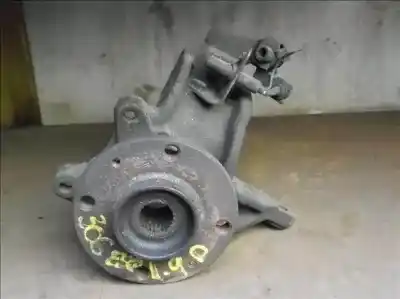 Pièce détachée automobile d'occasion MOYEU DE ROUE AVANT GAUCHE pour PEUGEOT 306 (7B, N3, N5)  Références OEM IAM   
