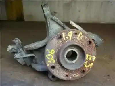 Pièce détachée automobile d'occasion moyeu de roue avant gauche pour peugeot 306 (7b, n3, n5) 1.9 std références oem iam   