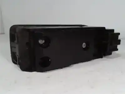 Pièce détachée automobile d'occasion commande de lève vitre avant droit pour rover rover 600 (rh) 2.0 620 si lux références oem iam m13421  