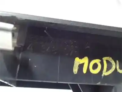 Pièce détachée automobile d'occasion commande de lève vitre avant droit pour renault modus / grand modus (f/jp0_) 1.5 dci (fp0e, jp0e) références oem iam 8200277630  