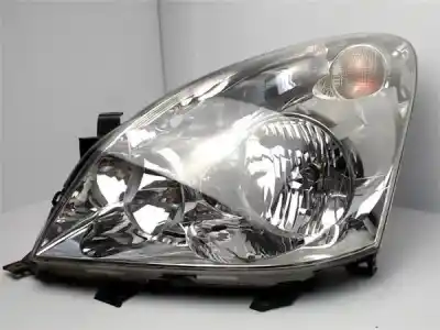 Second-hand car spare part left headlight for toyota corolla verso (e12) 2.0 d4d oem iam references 811700f010