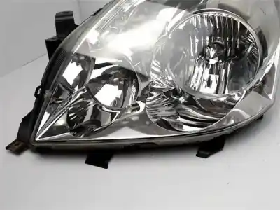 Second-hand car spare part left headlight for toyota corolla verso (e12) 2.0 d4d oem iam references 811700f010  81190143