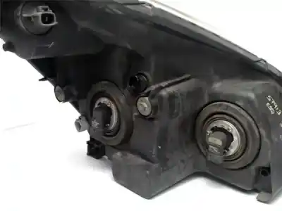 Second-hand car spare part left headlight for toyota corolla verso (e12) 2.0 d4d oem iam references 811700f010  81190143