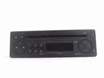 Second-hand car spare part audio system / radio cd for renault clio ii fase ii (b/cb0) renault-sport oem iam references 8200 354 519  