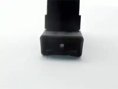 Second-hand car spare part right front power window switch for suzuki swift iii (sg) 1.5 oem iam references 62j003564t  