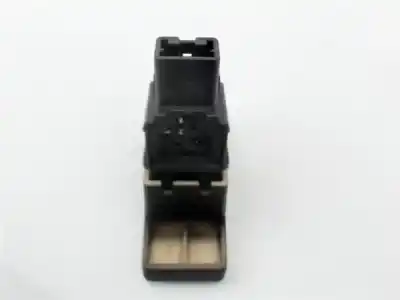 Second-hand car spare part switch for suzuki swift iii (sg) 1.5 oem iam references 3743062ja0p4z  