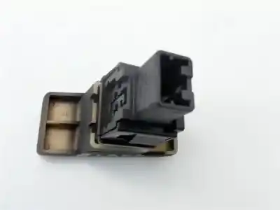 Second-hand car spare part switch for suzuki swift iii (sg) 1.5 oem iam references 3743062ja0p4z  