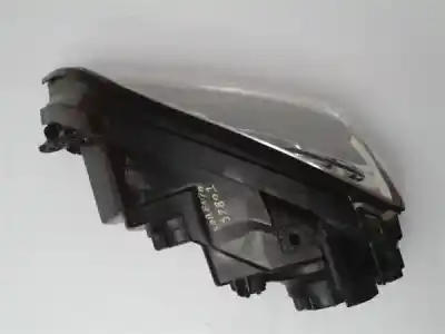 Second-hand car spare part right headlight for kia sorento (bl) 2.5 crdi oem iam references 921023e060  
