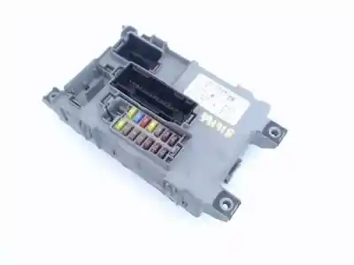 Pièce détachée automobile d'occasion boîtes à fusibles pour fiat doblo ii (152) 1.3 d multijet références oem iam 00519383540