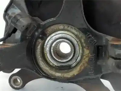 Second-hand car spare part front right knuckle for suzuki swift iii (sg) 1.3 oem iam references 05b22n  62j1