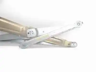Second-hand car spare part driver left window regulator for suzuki swift iii (sg) 1.5 oem iam references 83402-63j30  68141801