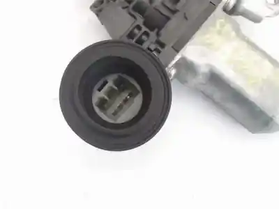 Second-hand car spare part driver left window regulator for suzuki swift iii (sg) 1.5 oem iam references 83402-63j30  68141801