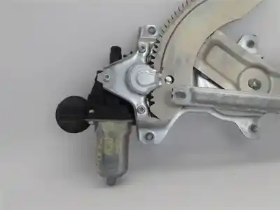 Second-hand car spare part passenger side right window regulator for suzuki swift iii (sg) 1.5 oem iam references 8340163j30  