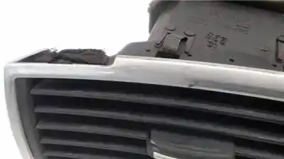 Автозапчасти б/у аэрационная решетка за audi a6 avant (4f5) 2.8 fsi ссылки oem iam 4f1820901d  