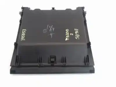 Автозапчасти б/у бардачок за mazda 2 (b2w) 1.6 ссылки oem iam d37464501  