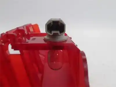 Second-hand car spare part central brake light for mazda 2 (b2w) 1.6 oem iam references d35051580c  